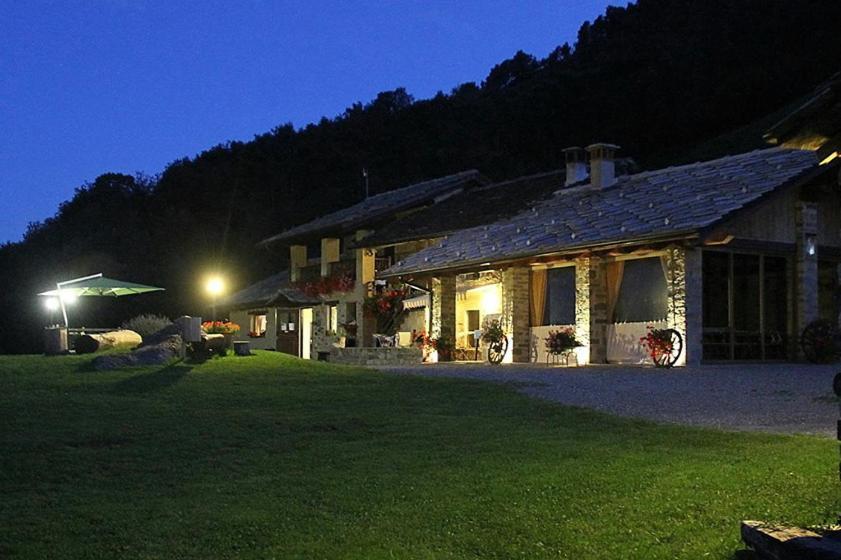Ca Praudin Hotel Vico Canavese Exterior foto