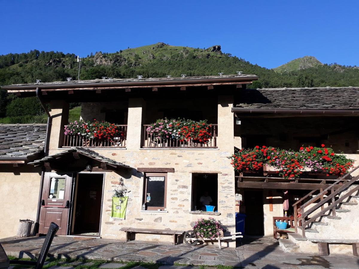 Ca Praudin Hotel Vico Canavese Exterior foto